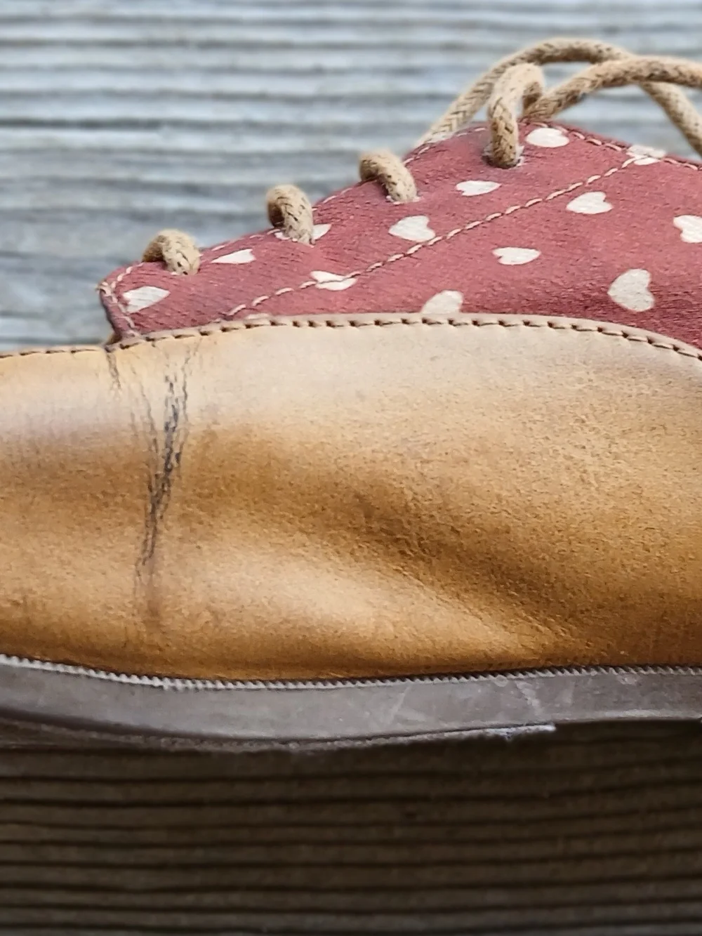 Women's Heart-Print Tan & Rust Leather Oxford Flats